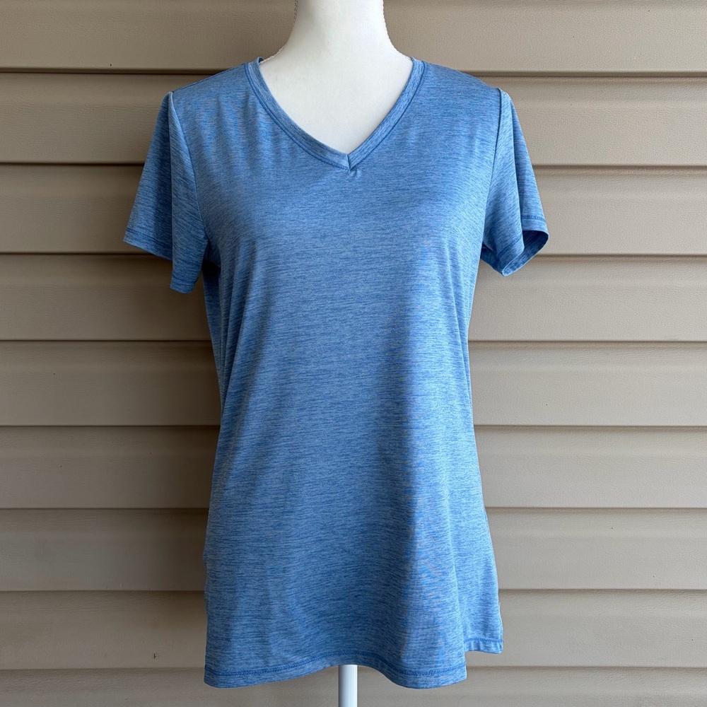 •Eddie Bauer• Women’s Blue Heathered V-Neck Tee - Size Medium Tall